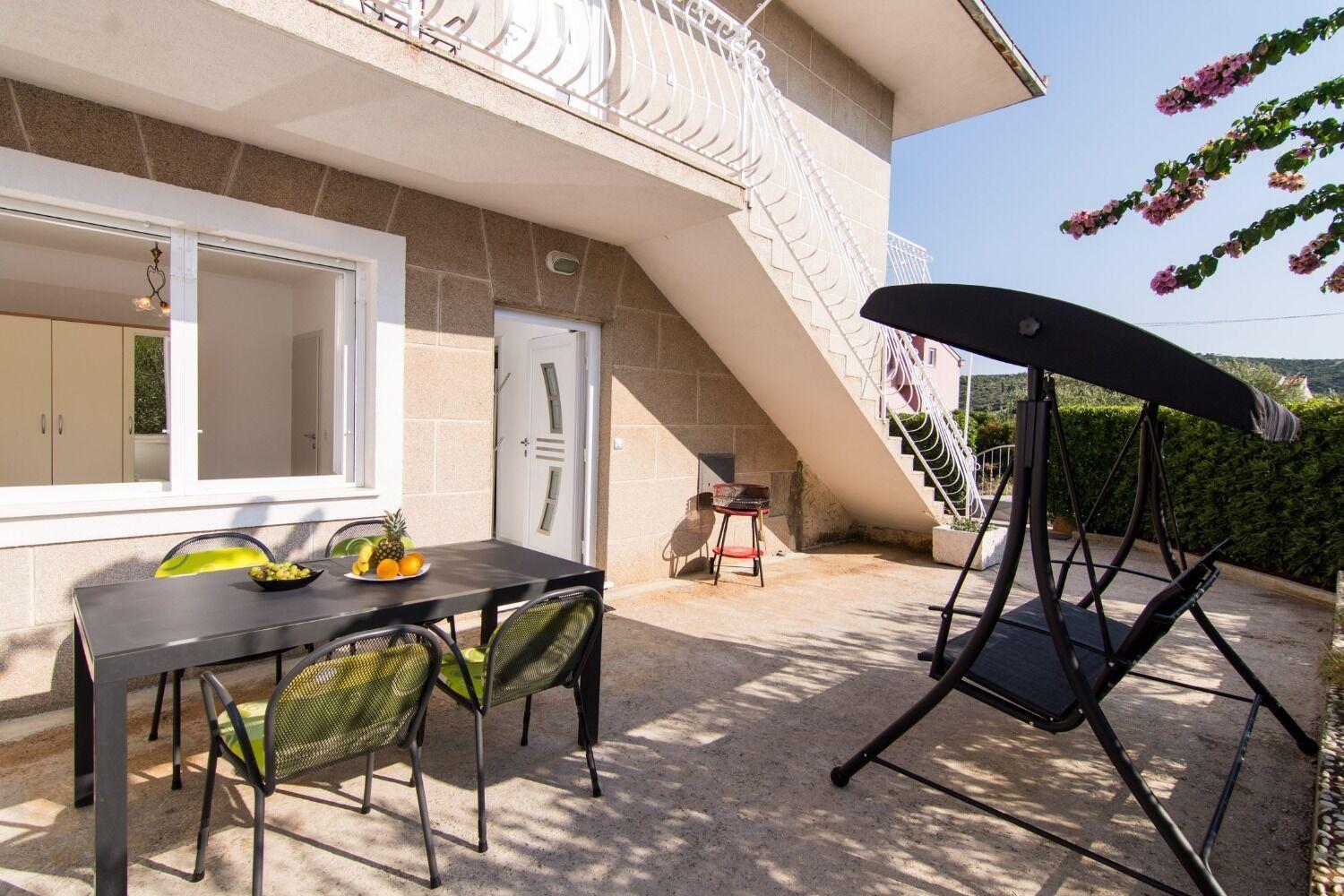 Apartments Ivica - Garden Terrace Slatine Exteriör bild